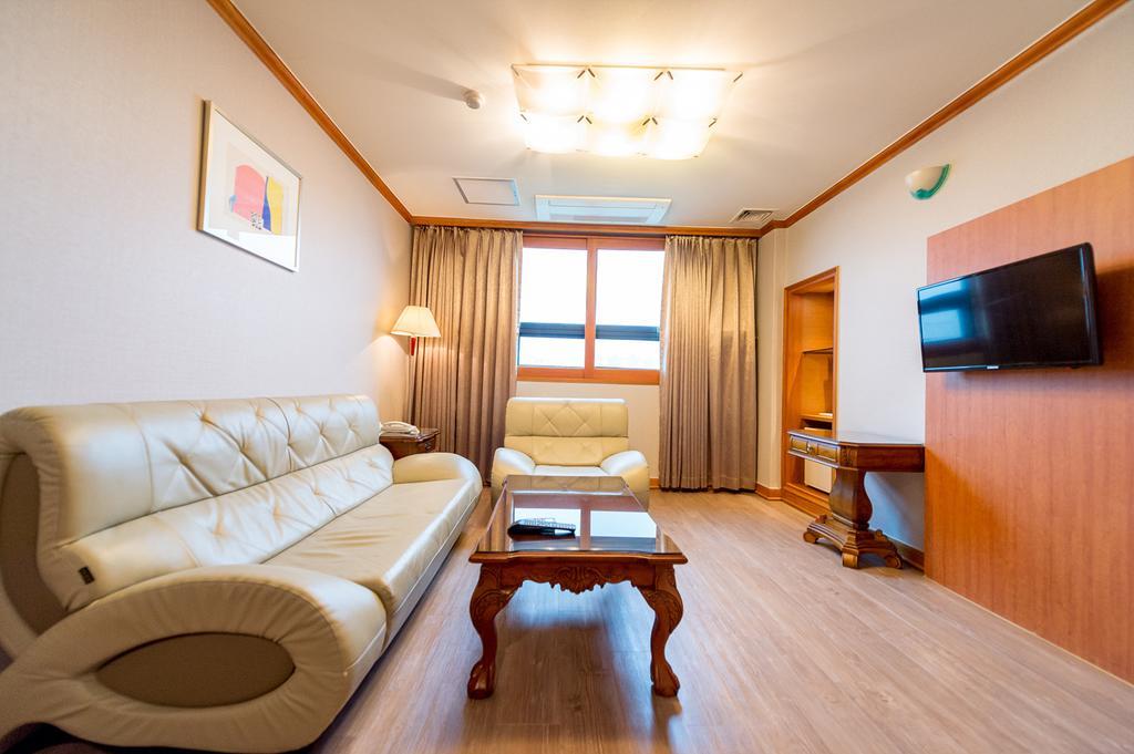 Gwangju Prado Hotel 광주 외부 사진
