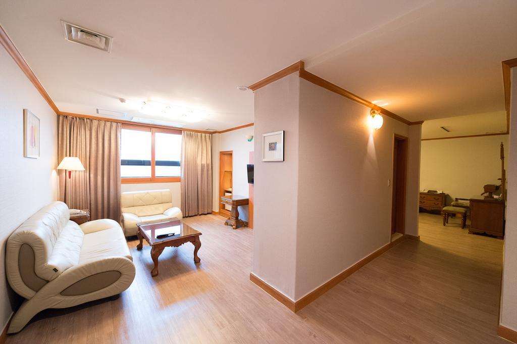 Gwangju Prado Hotel 광주 외부 사진