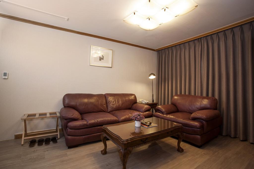 Gwangju Prado Hotel 광주 외부 사진